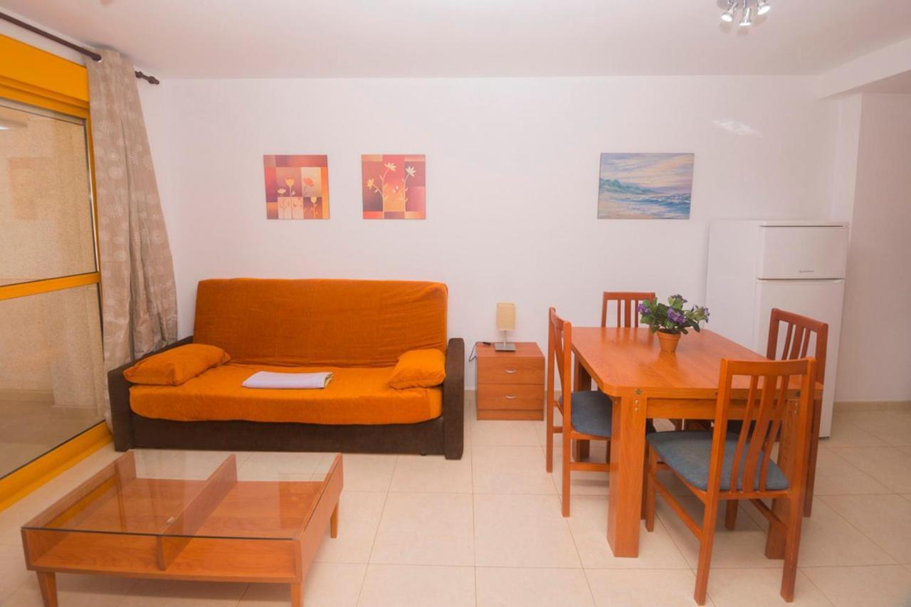 Apartamentos Ambar Beach Calpe Esterno foto